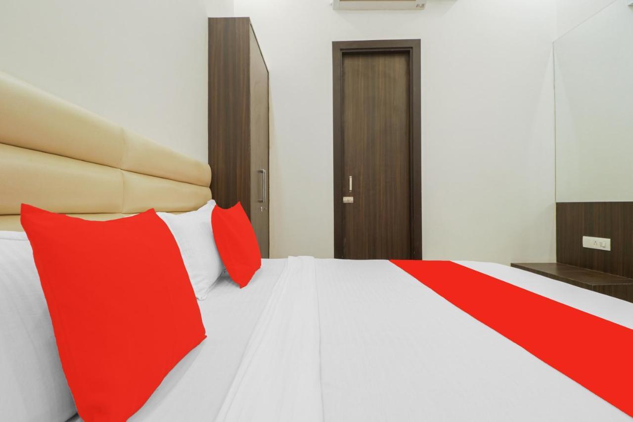 Oyo 85906 Hotel Noor Residency อัมริตสา ภายนอก รูปภาพ