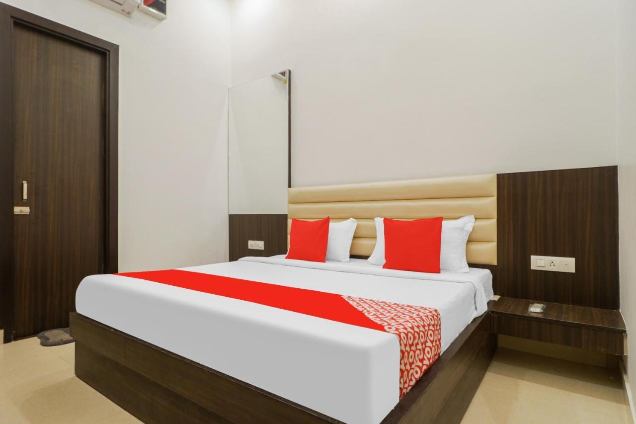 Oyo 85906 Hotel Noor Residency อัมริตสา ภายนอก รูปภาพ