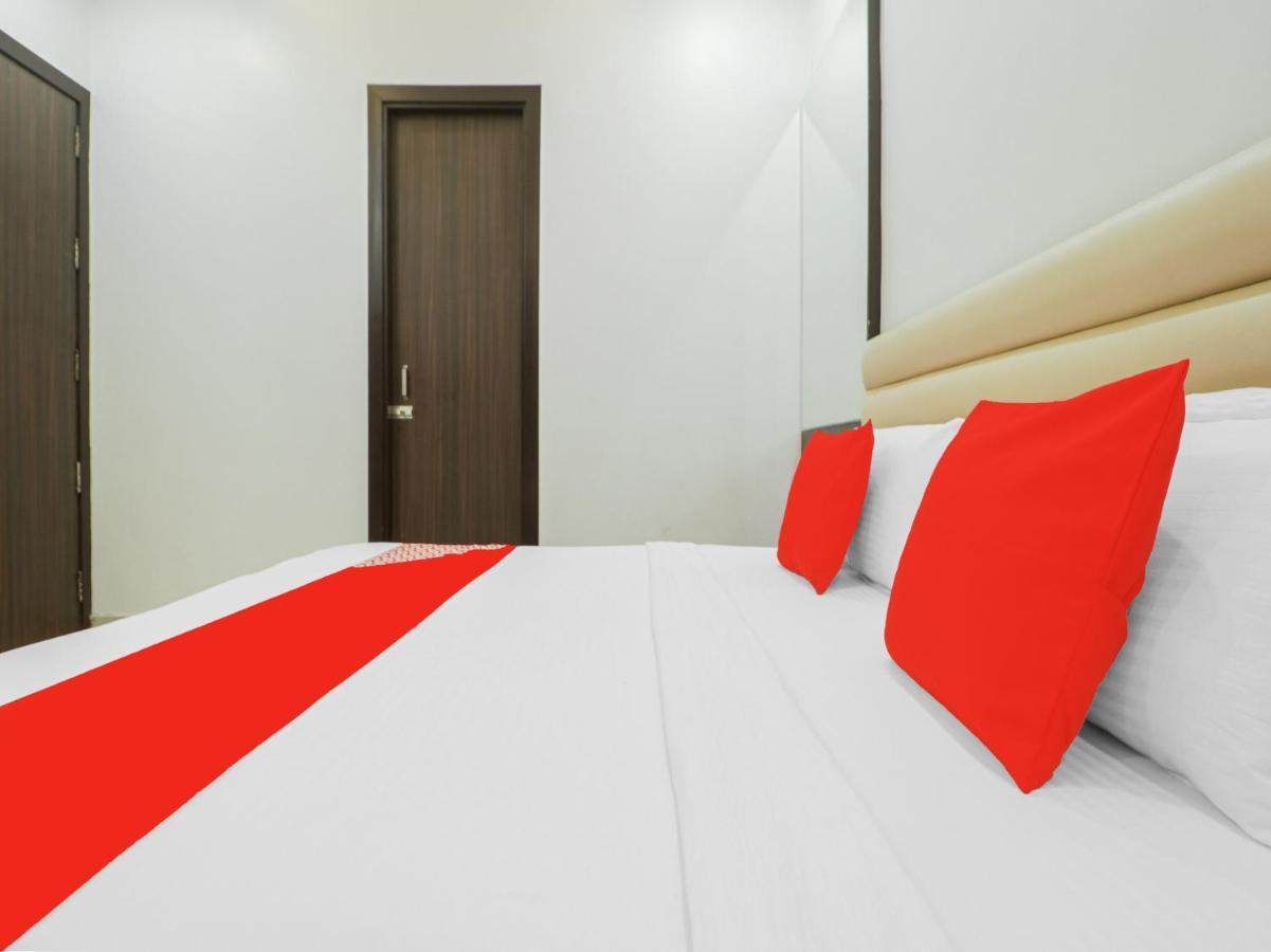 Oyo 85906 Hotel Noor Residency อัมริตสา ภายนอก รูปภาพ