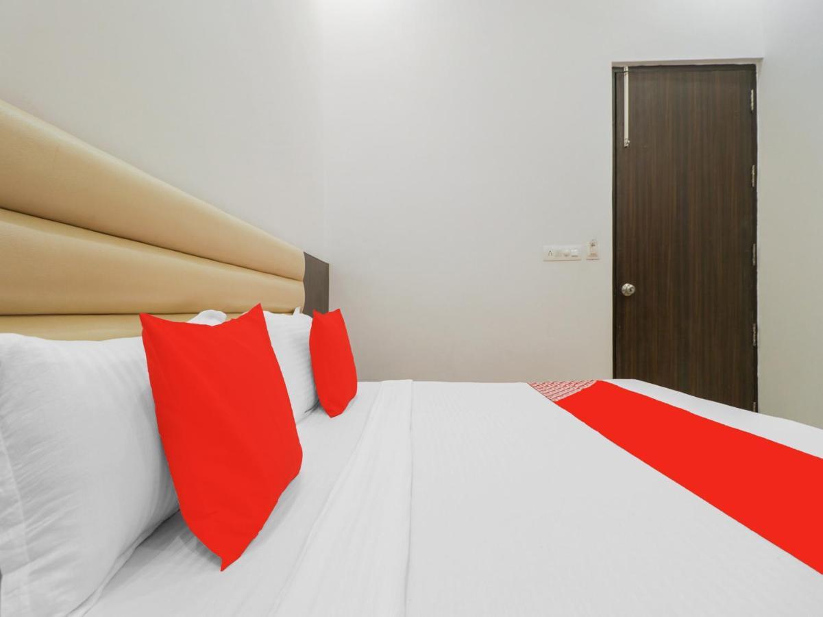 Oyo 85906 Hotel Noor Residency อัมริตสา ภายนอก รูปภาพ